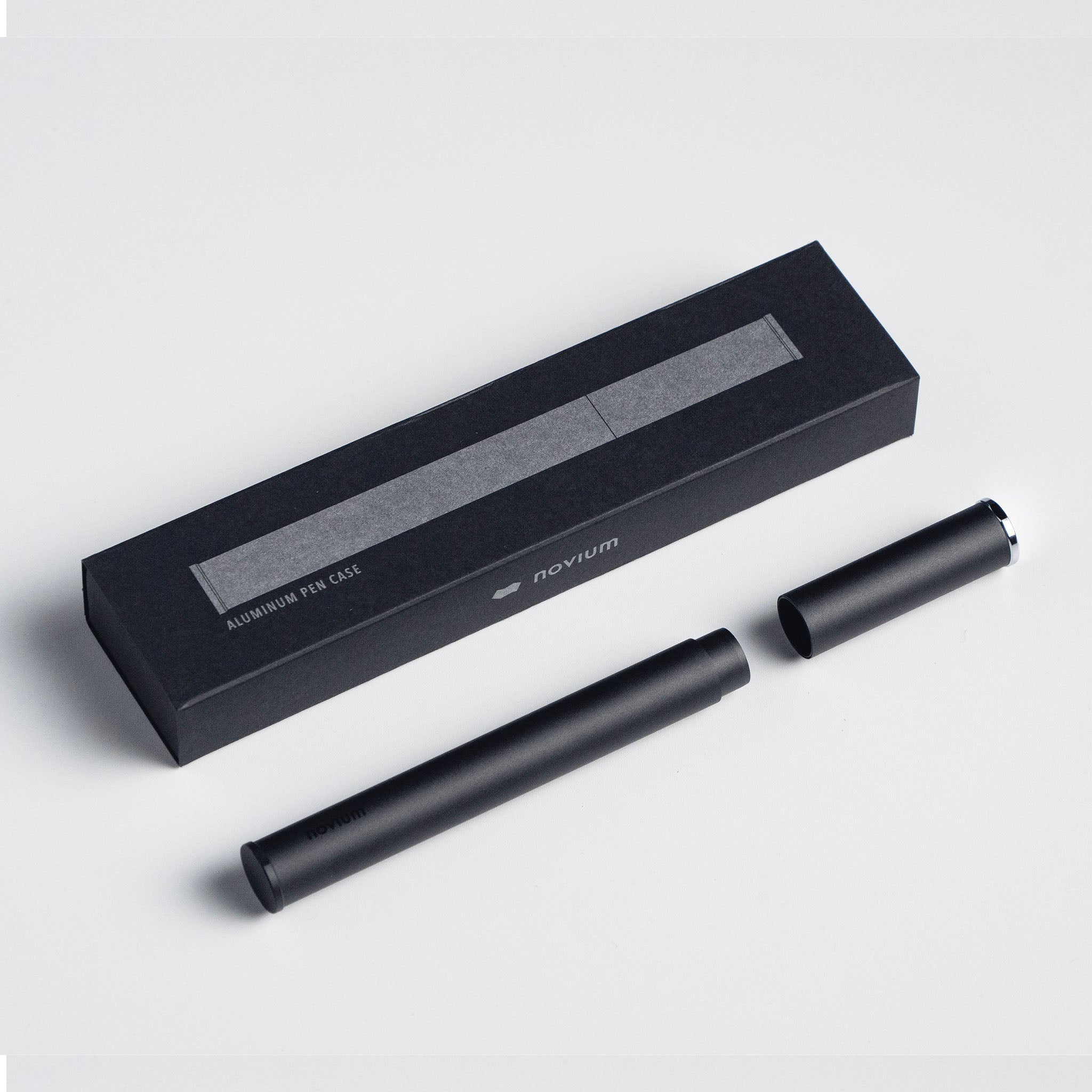 Transport your Hoverpen with elegance while keeping it protected in its Aluminum pen case
