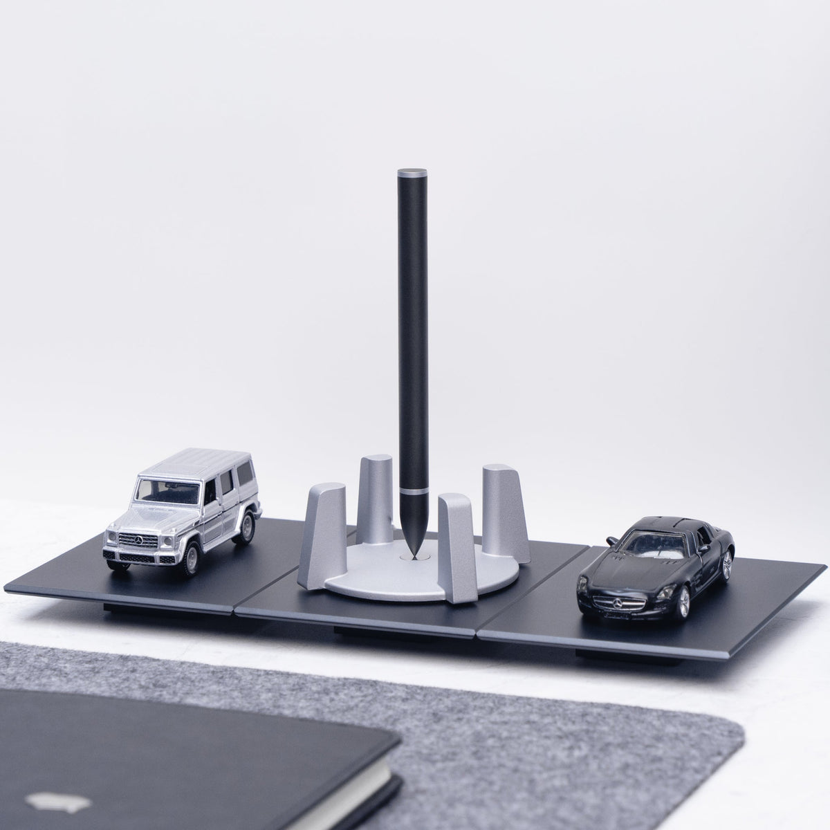 Novium Robotics Novium Dock - Gravitating Illusion Stand - novium