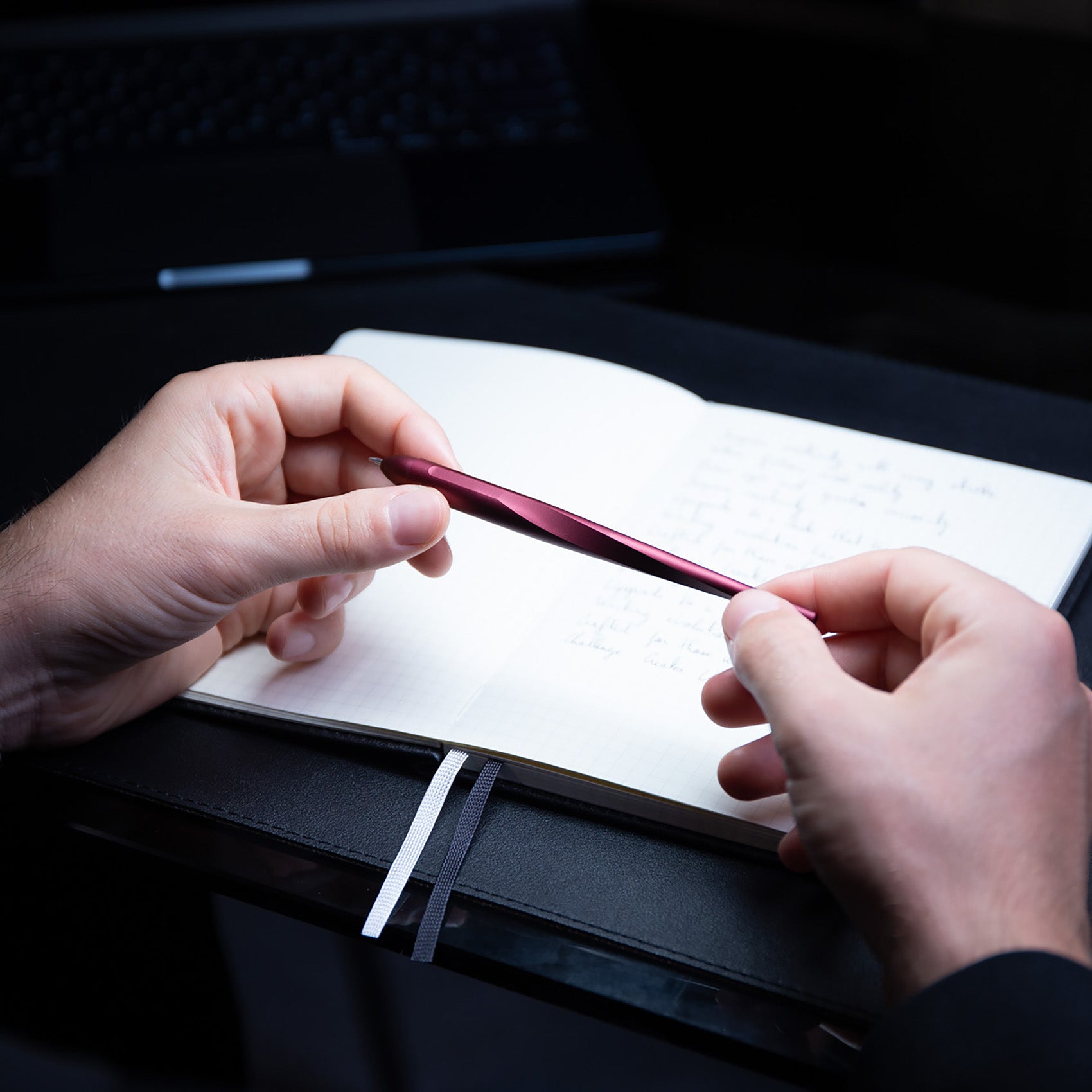 Overpen Hoverpen - The Executive Pen That Defies Gravity - Novium Design – novium